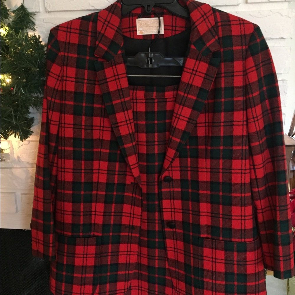 Beautiful Pendleton blazer/skirt combo size medium